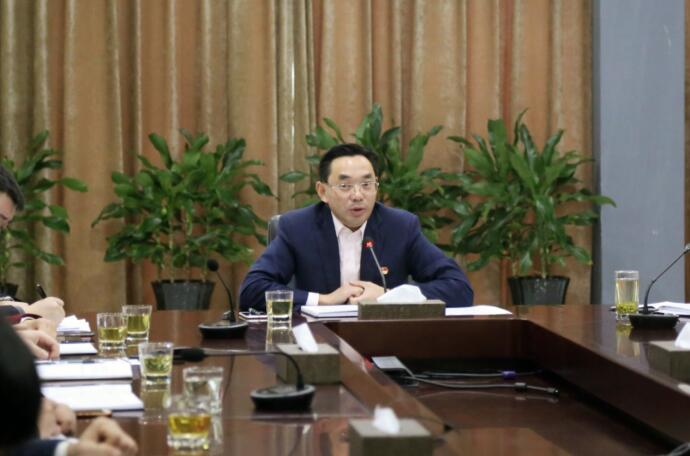 j9数字站集团党委 2018 年第三次党员大会暨准备党员入党宣誓仪式